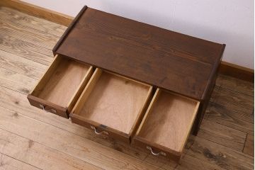 レトロ家具　昭和レトロ　引き出し3杯付き!古いヒノキ材製の文机(座卓)