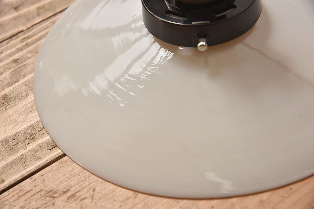 昭和レトロ　懐かしい雰囲気が魅力の天井照明(電笠照明)