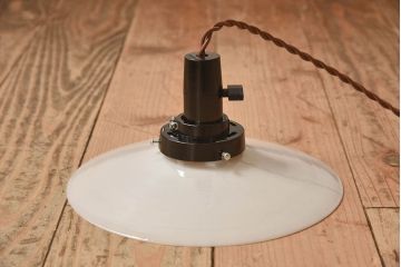 昭和レトロ　懐かしい雰囲気が魅力の天井照明(電笠照明)