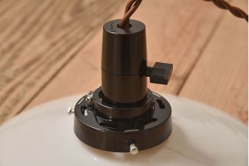 昭和レトロ　懐かしい雰囲気が魅力の天井照明(電笠照明)