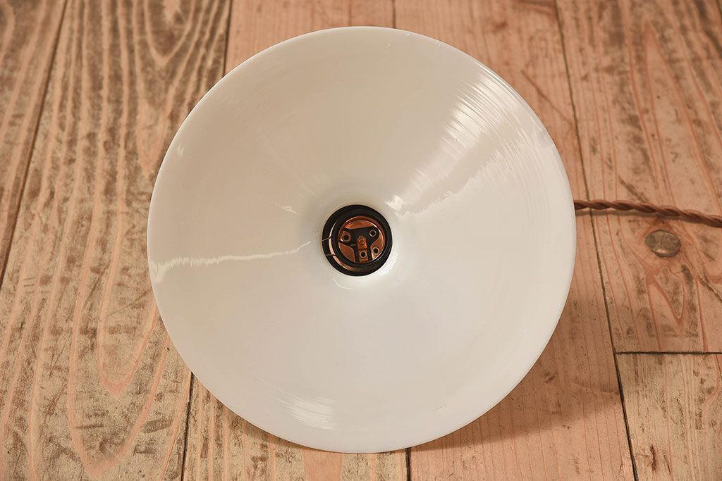 昭和レトロ　懐かしい雰囲気が魅力の天井照明(電笠照明)