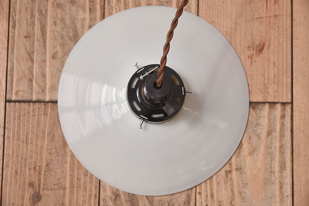 昭和レトロ　白いガラスの天井照明(電笠照明)2個セット(1)