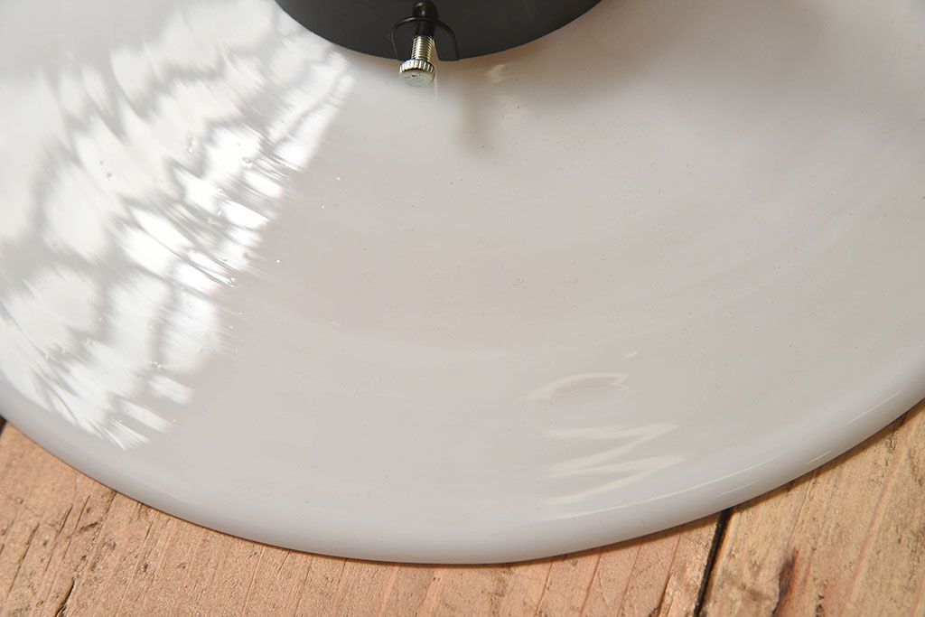 昭和レトロ　白いガラスの天井照明(電笠照明)2個セット(1)