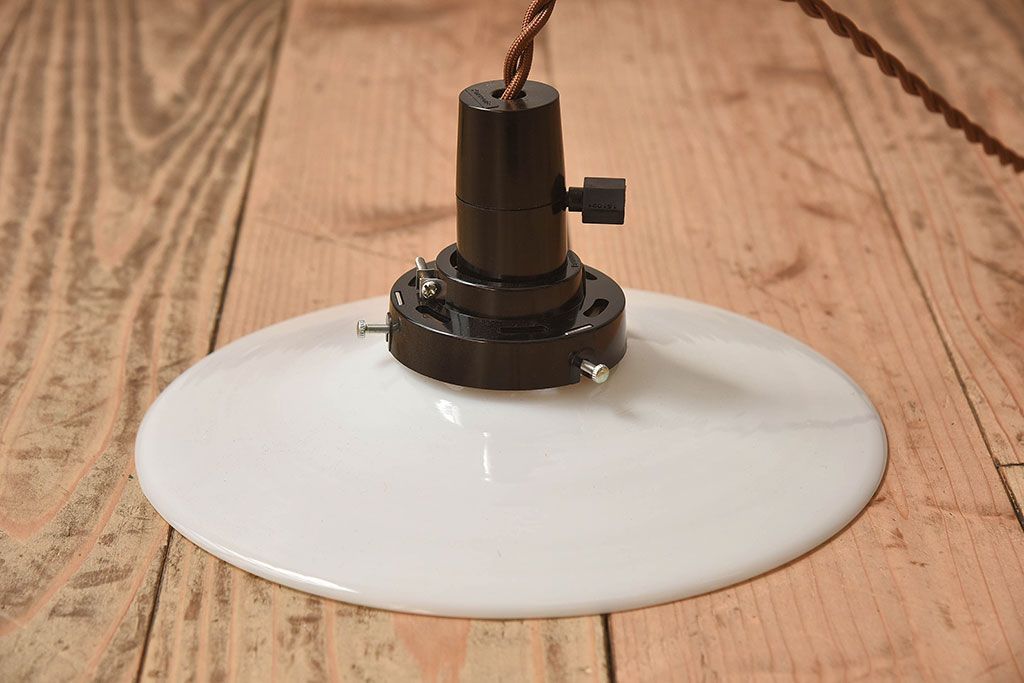 昭和レトロ　白いガラスの天井照明(電笠照明)2個セット(1)