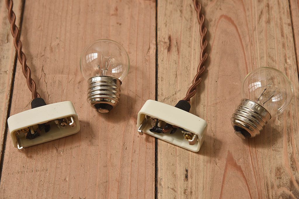 昭和レトロ　白いガラスの天井照明(電笠照明)2個セット(2)