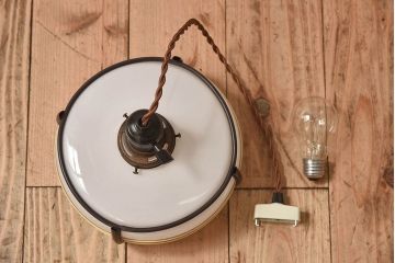 昭和レトロ　ベークライトの飾りが素敵な天井照明