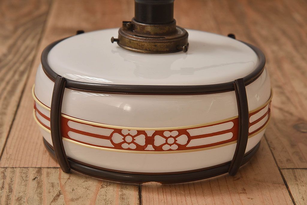 昭和レトロ　ベークライトの飾りが素敵な天井照明