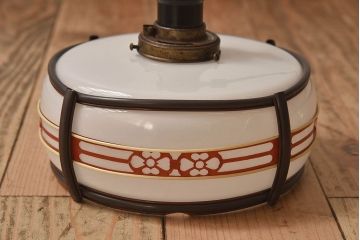 昭和レトロ　ベークライトの飾りが素敵な天井照明