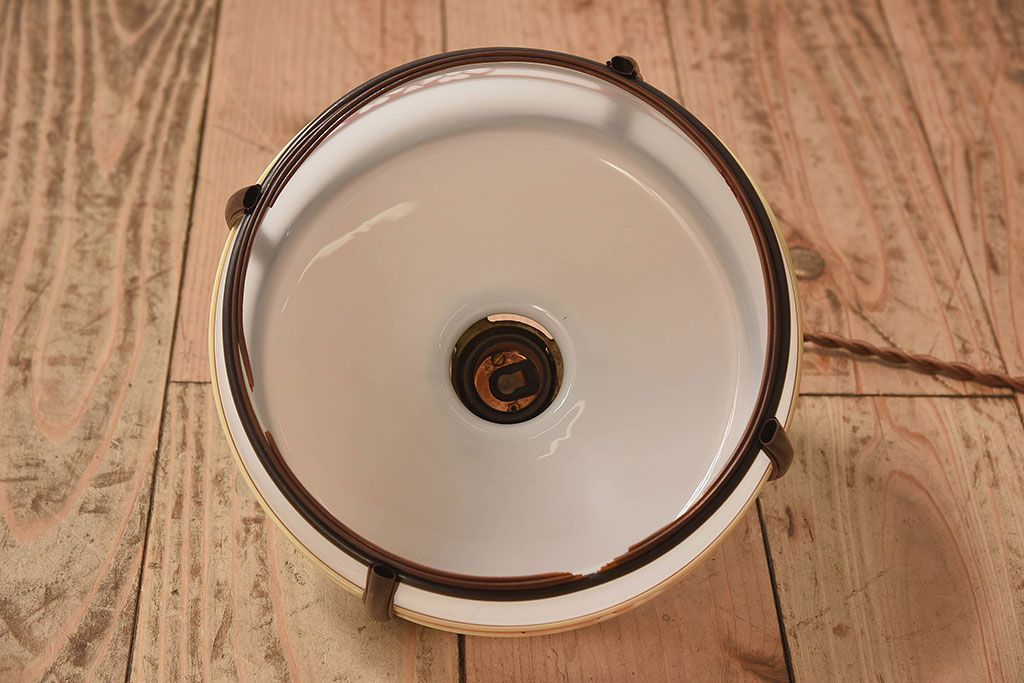 昭和レトロ　ベークライトの飾りが素敵な天井照明