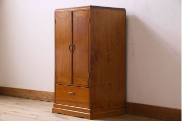 レトロ家具　昭和レトロ　古いヒノキ材の質感が味わい深い小振りな収納棚