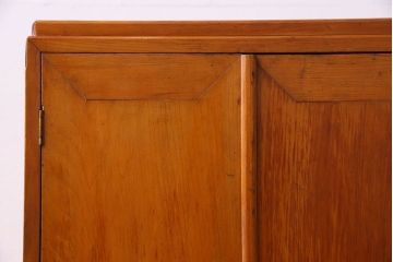 レトロ家具　昭和レトロ　古いヒノキ材の質感が味わい深い小振りな収納棚