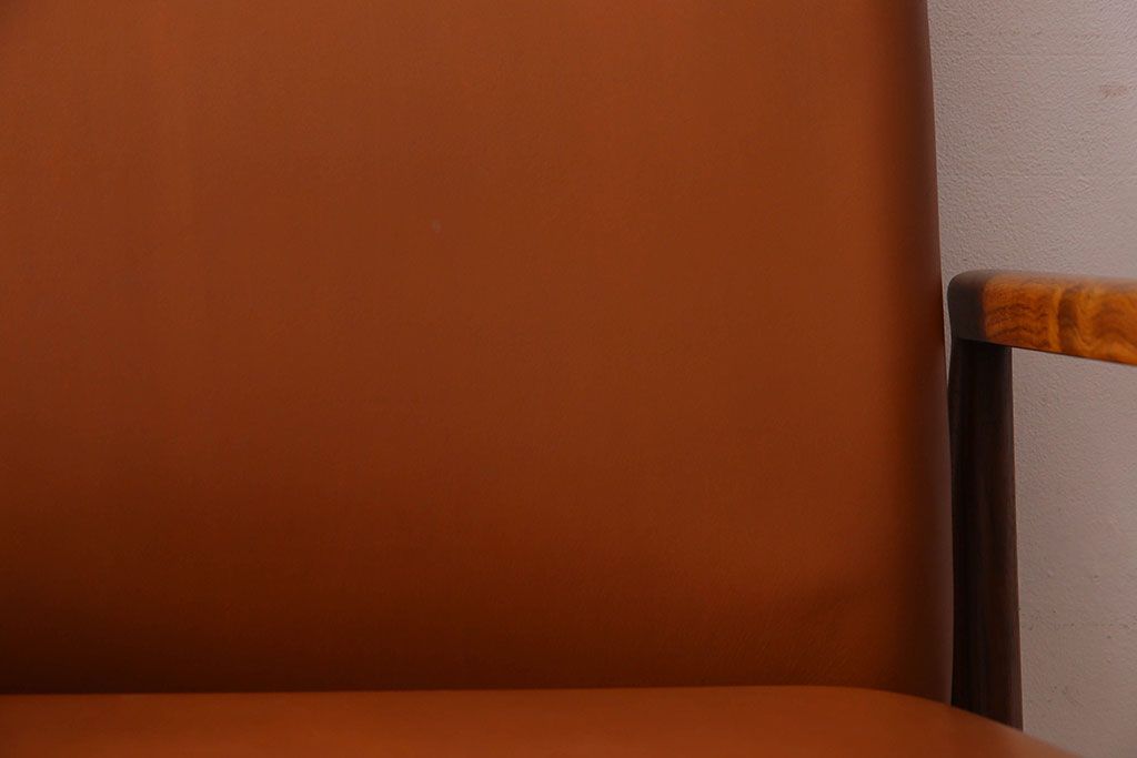 ヴィンテージ家具　CADO(France&Son)社製　フィンユール　ローズウッド材 ビンテージアームチェア