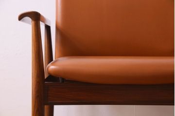 ヴィンテージ家具　CADO(France&Son)社製　フィンユール　ローズウッド材 ビンテージアームチェア