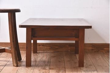 レトロ家具　昭和レトロ　天板一枚板!使い込まれた質感が味わい深い文机