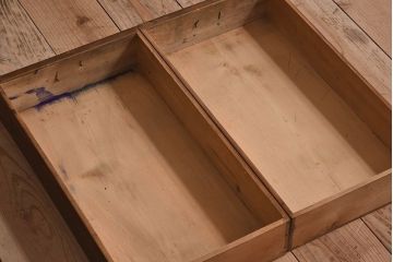 レトロ家具　昭和レトロ　天板一枚板!使い込まれた質感が味わい深い文机