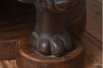 アンティーク雑貨　明治大正期　古銅　脚のデザインが素敵なアンティーク火鉢