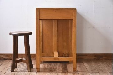 レトロ家具　昭和レトロ　栓材　木色の違いが印象的な片袖机(デスク)