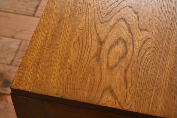 レトロ家具　昭和レトロ　栓材　木色の違いが印象的な片袖机(デスク)