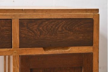 レトロ家具　昭和レトロ　栓材　木色の違いが印象的な片袖机(デスク)