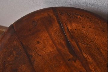 レトロ家具　昭和レトロ　落ち着きのある木の質感が味わい深い丸型スツール(椅子、チェア)(2)