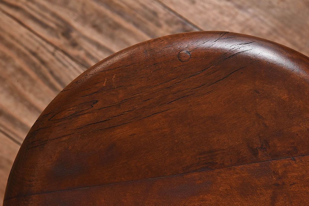 レトロ家具　昭和レトロ　落ち着きのある木の質感が味わい深い丸型スツール(椅子、チェア)(3)