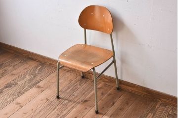 ヴィンテージ家具　ビンテージ　シンプルでデザインのスクールチェア(キッズチェア、椅子)(1)