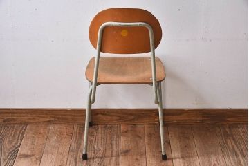 ヴィンテージ家具　ビンテージ　シンプルでデザインのスクールチェア(キッズチェア、椅子)(1)