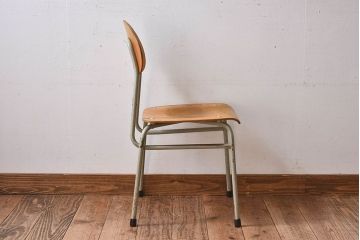 ヴィンテージ家具　ビンテージ　シンプルでデザインのスクールチェア(キッズチェア、椅子)(2)
