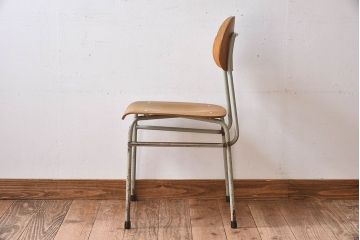 ヴィンテージ家具　ビンテージ　シンプルでデザインのスクールチェア(キッズチェア、椅子)(3)