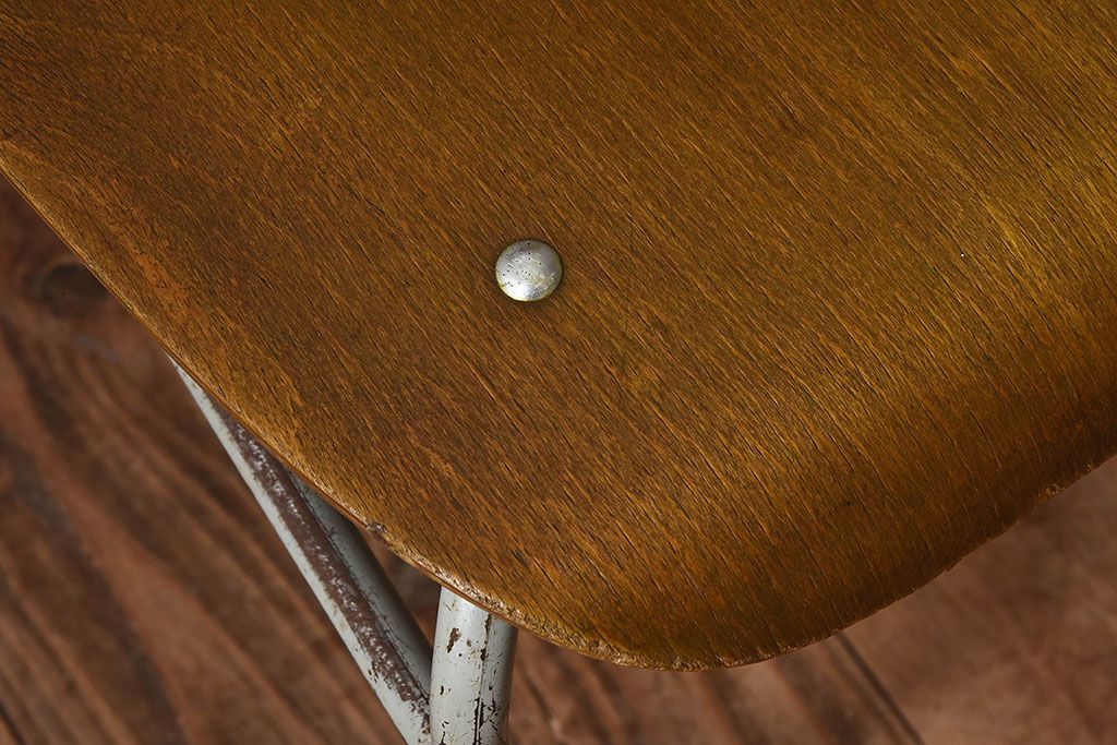 ヴィンテージ家具　ビンテージ　シンプルでデザインのスクールチェア(キッズチェア、椅子)(3)