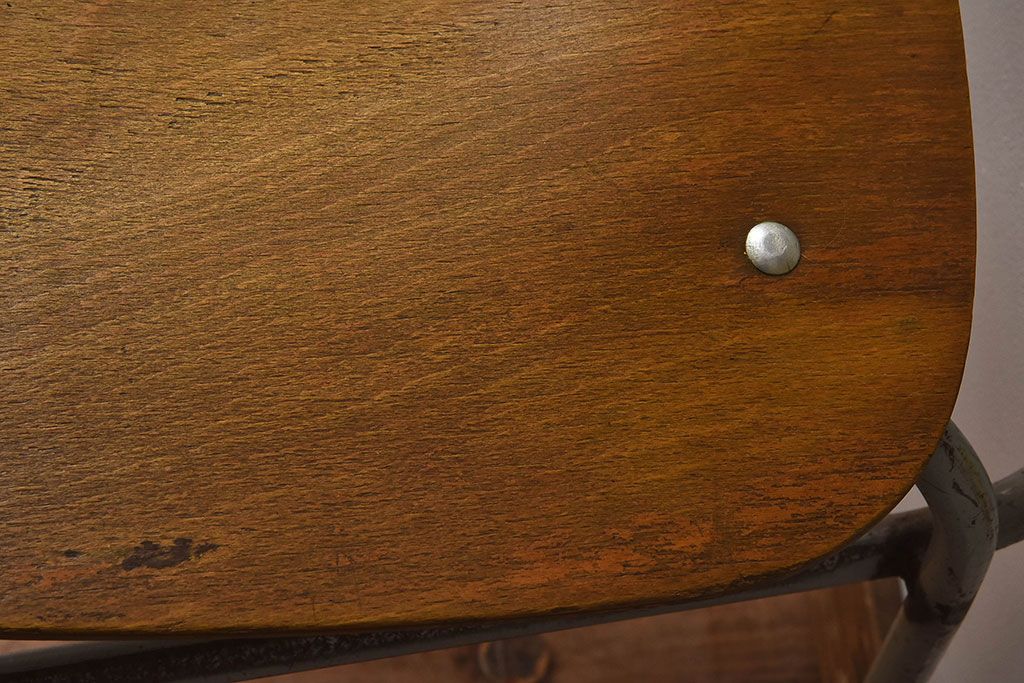 ヴィンテージ家具　ビンテージ　シンプルでデザインのスクールチェア(キッズチェア、椅子)(3)