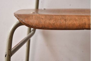 ヴィンテージ家具　ビンテージ　シンプルでデザインのスクールチェア(キッズチェア、椅子)