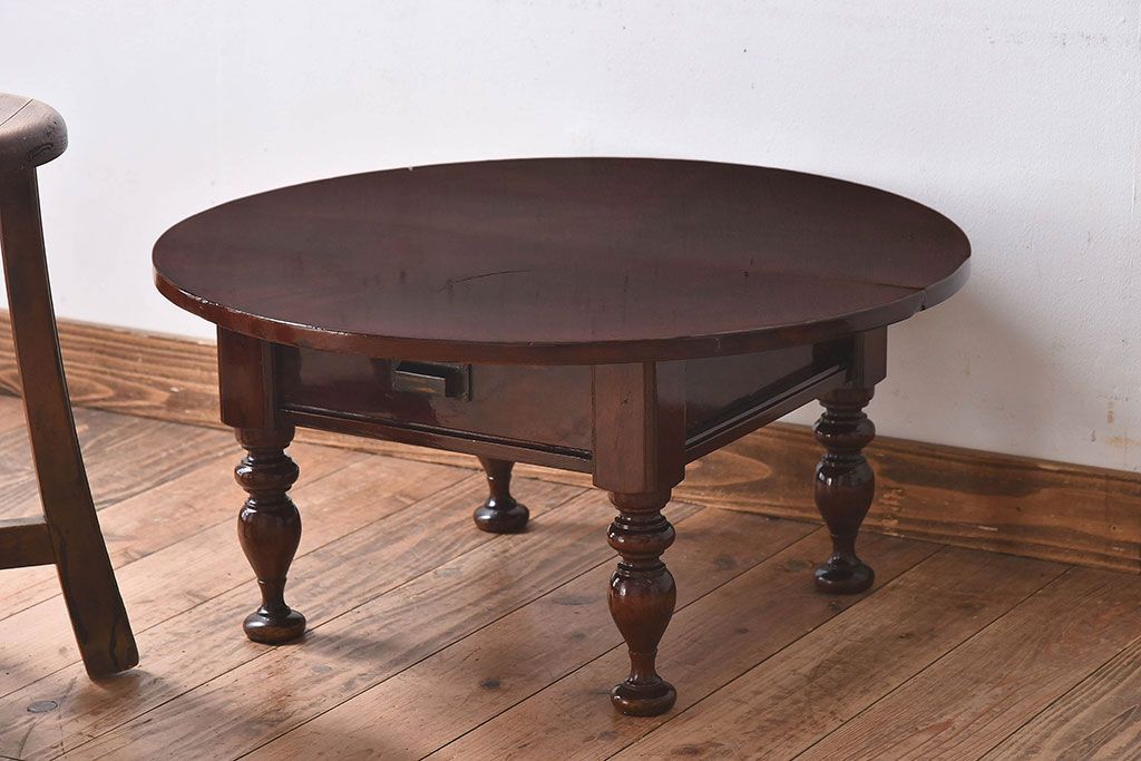 アンティーク家具　和製アンティーク　総欅材　漆塗り!上品な脚のデザインが惹かれる座卓