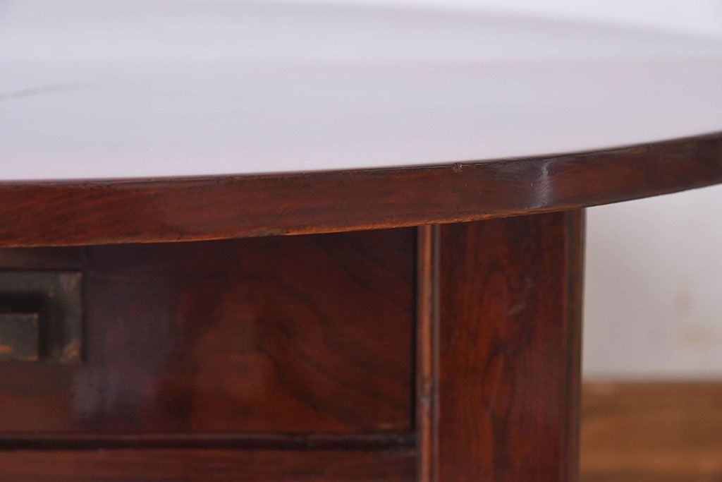 アンティーク家具　和製アンティーク　総欅材　漆塗り!上品な脚のデザインが惹かれる座卓