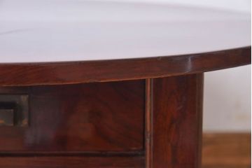 アンティーク家具　和製アンティーク　総欅材　漆塗り!上品な脚のデザインが惹かれる座卓