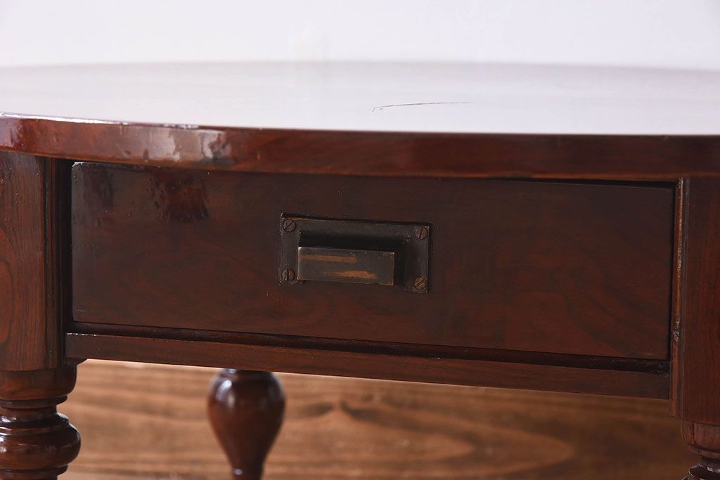 アンティーク家具　和製アンティーク　総欅材　漆塗り!上品な脚のデザインが惹かれる座卓