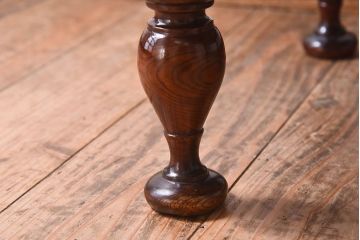 アンティーク家具　和製アンティーク　総欅材　漆塗り!上品な脚のデザインが惹かれる座卓