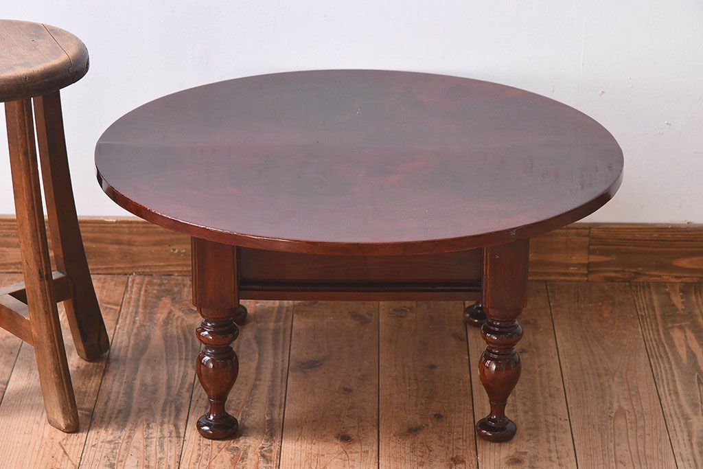 アンティーク家具　和製アンティーク　総欅材　漆塗り!上品な脚のデザインが惹かれる座卓