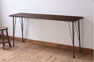 アンティーク家具　桂材一枚板!古い木の質感が味わい深い鉄脚テーブル(作業台、アイアンテーブル)