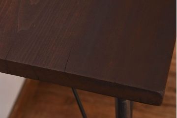アンティーク家具　桂材一枚板!古い木の質感が味わい深い鉄脚テーブル(作業台、アイアンテーブル)