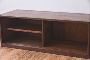 レトロ家具　昭和レトロ　モールガラス入りの小さなローボード(収納棚、戸棚)