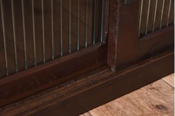 レトロ家具　昭和レトロ　モールガラス入りの小さなローボード(収納棚、戸棚)