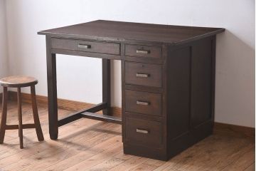 レトロ家具　昭和レトロ　古いナラ材の重厚な片袖机(学習机、在宅ワーク、在宅用デスク)