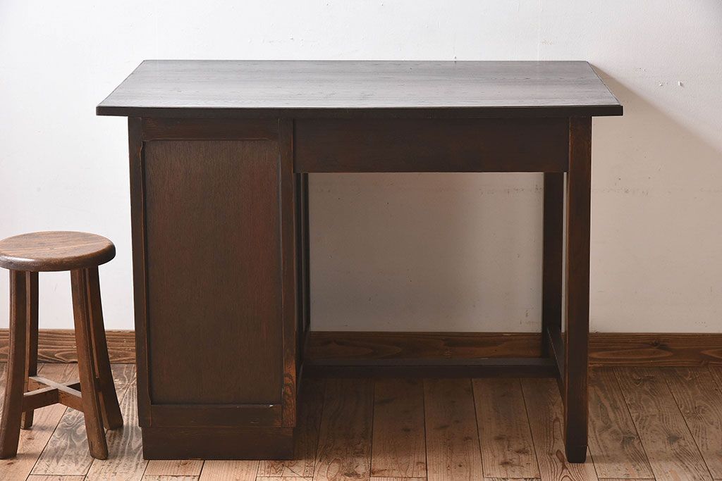 レトロ家具　昭和レトロ　古いナラ材の重厚な片袖机(学習机、在宅ワーク、在宅用デスク)