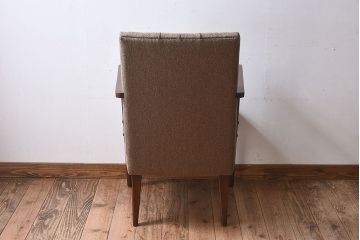 ヴィンテージ家具　和製ビンテージ　厚みのあるクッションが魅力的なサロンチェア(アームチェア、一人掛けソファ)(1)