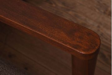ヴィンテージ家具　和製ビンテージ　厚みのあるクッションが魅力的なサロンチェア(アームチェア、一人掛けソファ)(2)