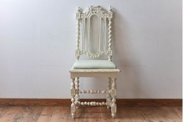 アンティーク家具　フランスアンティーク　上品な彫刻が魅力的なペイントチェア