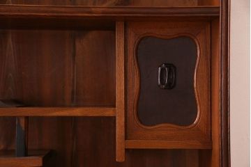 アンティーク家具　和製アンティーク　三方欅材の上質な茶箪笥(茶棚、収納棚)