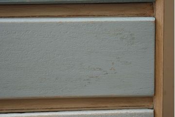 当店ペイント家具　引き出しのカラーが可愛らしい小引き出し