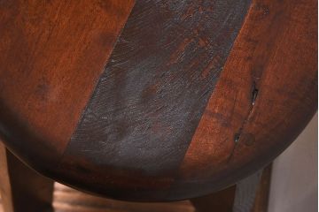 レトロ家具　昭和レトロ　落ち着きのある木の質感が味わい深い丸型スツール(椅子、チェア)